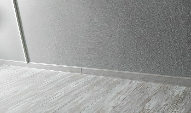 Плинтус ПВХ Волшебная палочка 70мм Home 2,2м 7007