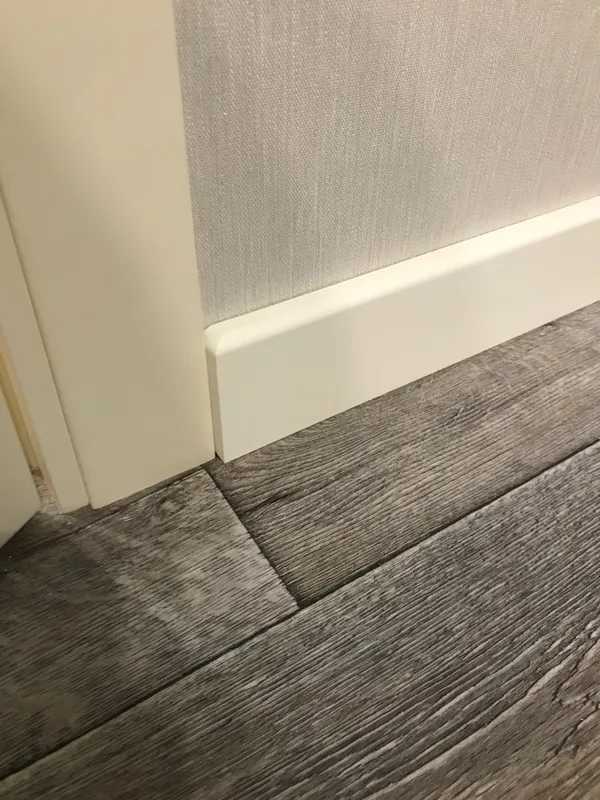 Плинтус МДФ Лука Пл 100-1МДФ.2700.Point line 24040 Дуб кантри белый