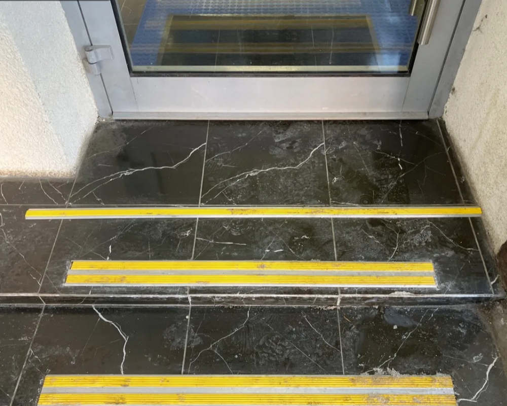 Порог одноуровневый ПС 08.1800.04л Бронза анод